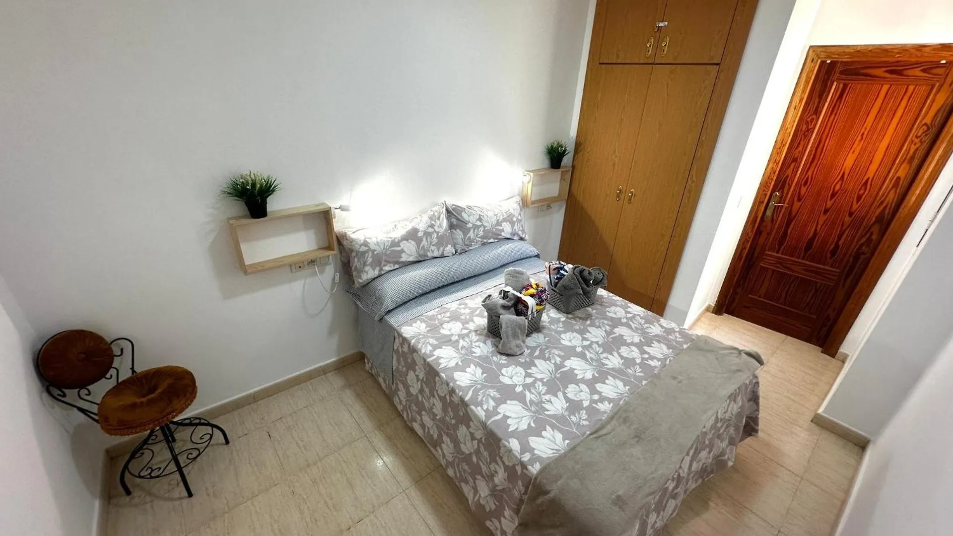Apartamento Santa Cecilia 가루차 0*,  스페인